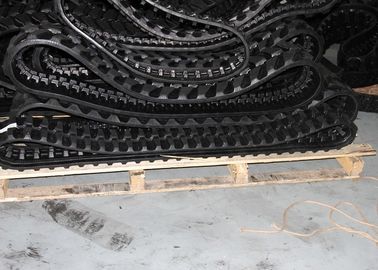 Voies en caoutchouc d'excavatrice de Kubota Kc60 avec la structure en acier de corde de fibre de Kevlar