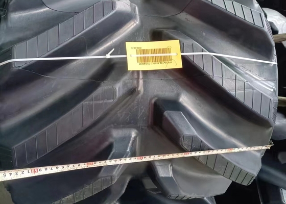 25&quot; voie en caoutchouc agricole large pour le tracteur TF635 X 152,4 X 57CC