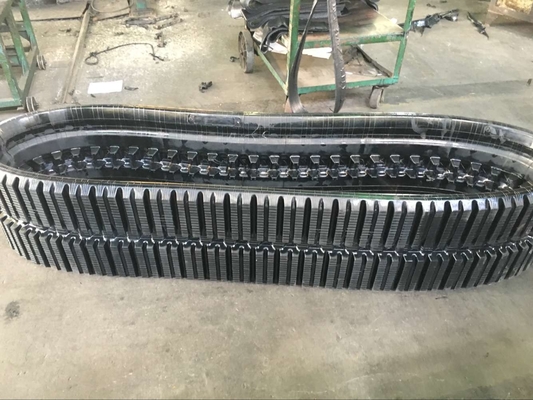 ZB450x86x56 Piste en caoutchouc réglable de taille