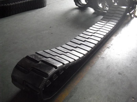 18&quot; x 6&quot; x 53&quot; piste en caoutchouc agricole pour Challenger 35/45/55 Tracteur largeur de piste 18&quot;