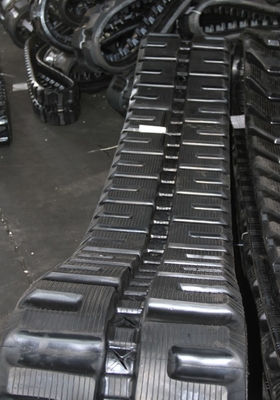 B450x86x55C C-Lug Pattern Skid Steer Loader Rubber Track Rubber Crawler Pour les véhicules à moteur à commande électrique