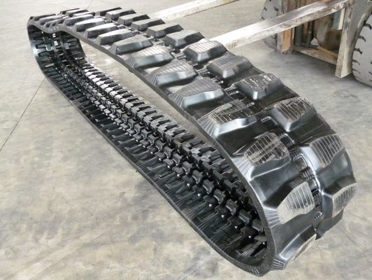 450*83.5*74 VTT en gros UTV sans articulations Machines de construction Pièces de pelleteuse Piste en caoutchouc