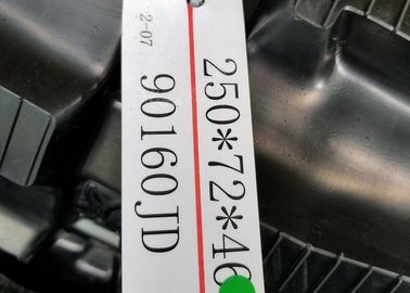 Le caoutchouc noir d'excavatrice dépiste la largeur de 250mm pour Kubota Kc50/Tanaka Dc202