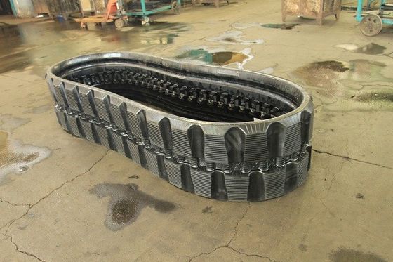 Tracé en caoutchouc KU450X86X58/B450X86X58
