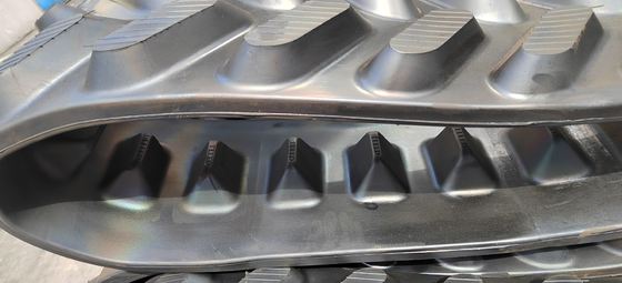 Chenille en caoutchouc 300x127x32 pour Kubota M5091 Power Crawler