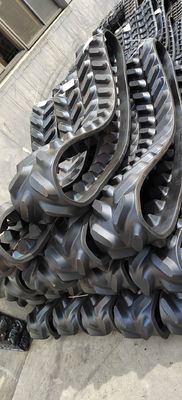 Chenille en caoutchouc 300x127x32 pour Kubota M5091 Power Crawler